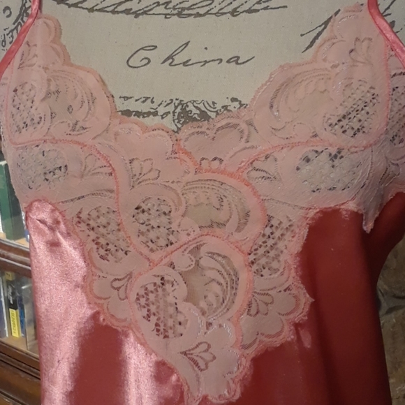 Vintage Victoria's Secret slip gown - Picture 5 of 7